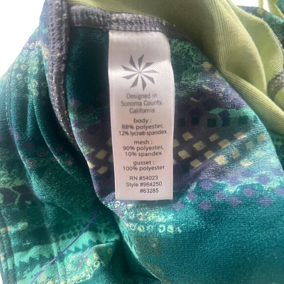 Athleta Women's Size M Green Arrow Be Free Knicker Capri Leggings - Picture 5 of 10